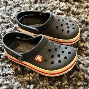 CROCS Blue and Red Water Shoes for Versatile Comfort